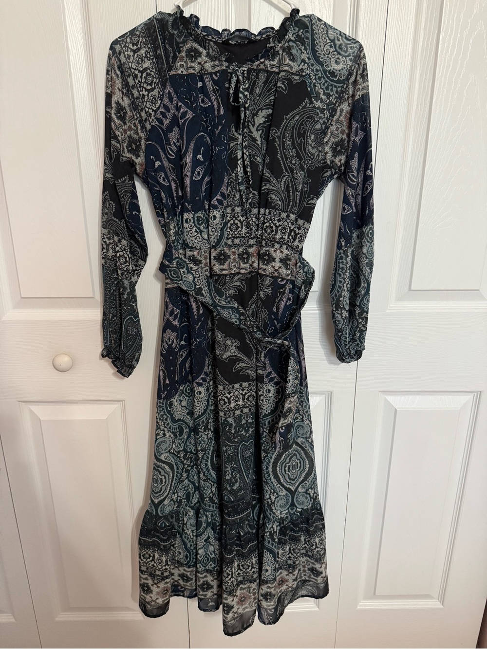Boho Paisley Long-Sleeve Midi Dress in Navy with belt